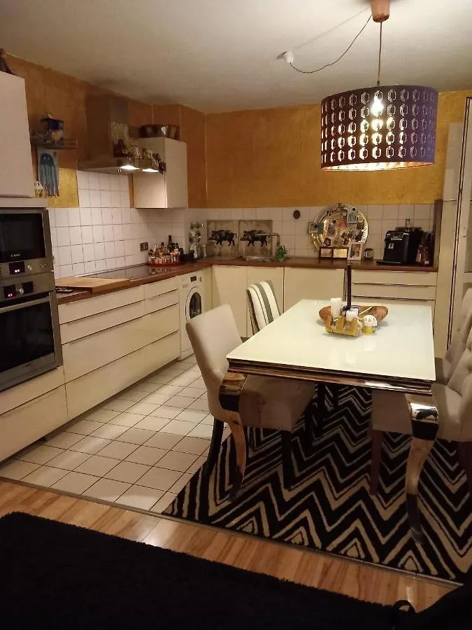 Tolle Private 2-Zimmer Wohnung Im Szene Bezirk Berlin-Friedrichshain 0*, برلين
