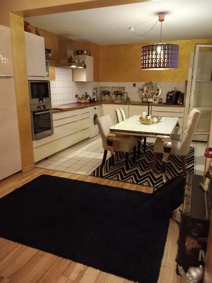 Tolle Private 2-Zimmer Wohnung Im Szene Bezirk Berlin-Friedrichshain شقة