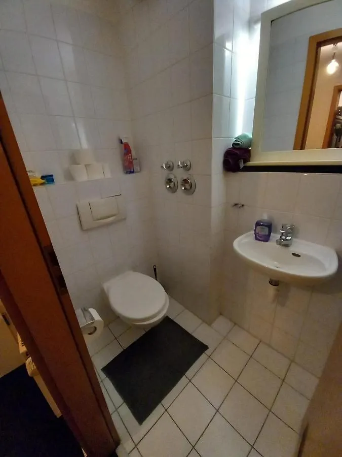 Tolle Private 2-Zimmer Wohnung Im Szene Bezirk Berlin-Friedrichshain برلين